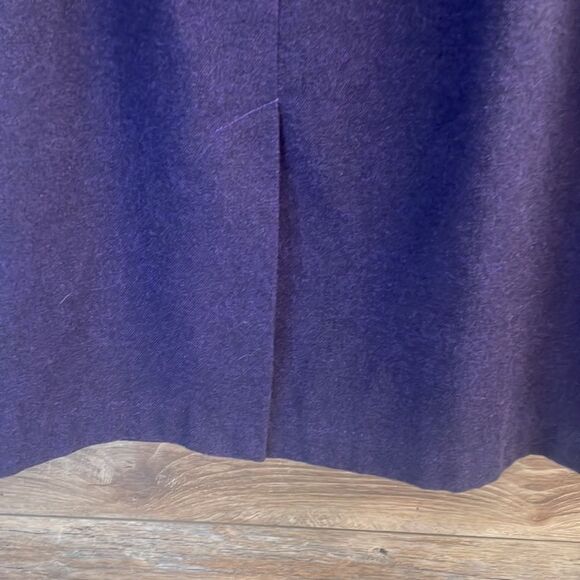 E.H. Woods Wool Blend Pencil Skirt, Vintage, Size 14, Dark Purple - Picture 10 of 11